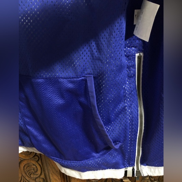 NIKE Youth Unisex Light windbreaker Jacket - Picture 7 of 16